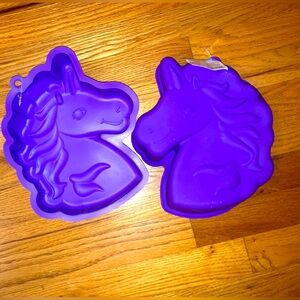 Unicorn Silicone Cake Mold - Purple NWT